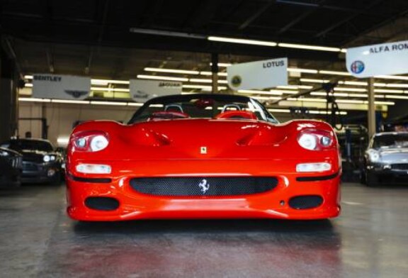 В Америке продают первый экземпляр суперкара Ferrari F50