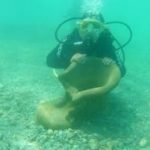 Подводная жизнь памятников Ленина и Сталина в Кыргызстане