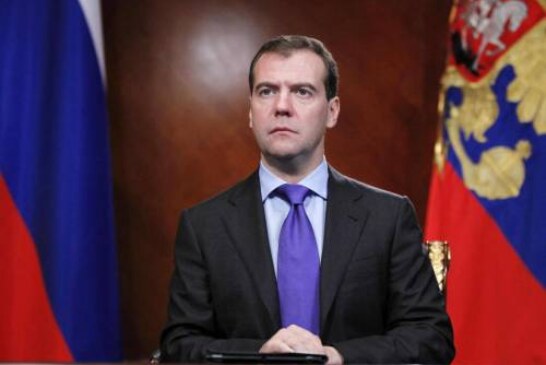 Медведев пообещал разобраться с фальшивым техосмотром