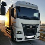 Появилось первое фото трехосного «ленивца» «КАМАЗ» с новой просторной кабиной