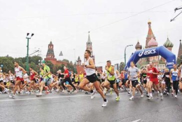 Москвичей попросили аккуратней парковаться: какие улицы перекроют из-за марафона
