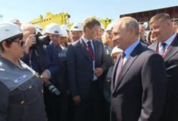 «Около 90?»: насколько Путин ошибся, угадывая зарплату рабочих