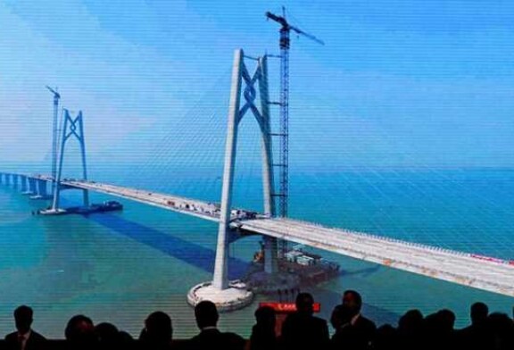 Мега-мост Китая: 420 тыс. тонн стали, подводный тоннель и 55 км пути