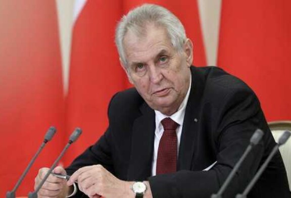 Президент Чехии выступил против соглашения ООН по миграции