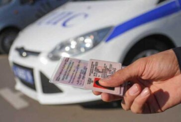 В Краснодаре поймали женщину, которая ездила с напечатанными на принтере правами