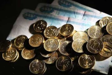 Решивший прожить на 3,5 тыс. рублей депутат пожаловался на меню