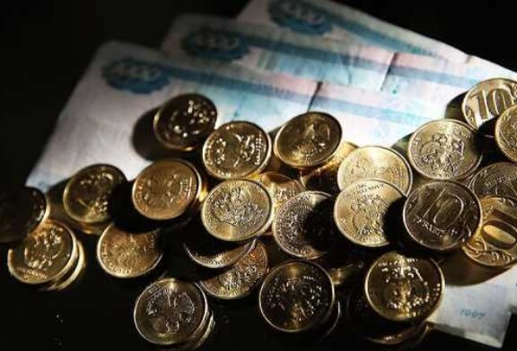 Решивший прожить на 3,5 тыс. рублей депутат пожаловался на меню