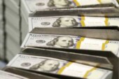 Российские нефтедоллары работают на Запад в три смены