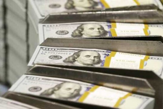 Российские нефтедоллары работают на Запад в три смены