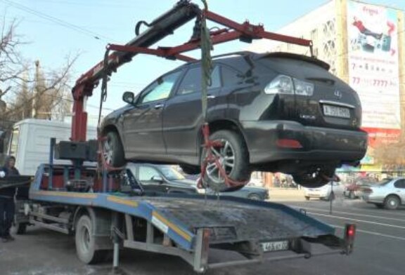 Гаишник попал под следствие за схему с эвакуаторщиком