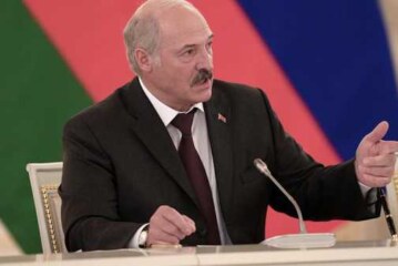 Лукашенко опроверг информацию о заправке украинских танков