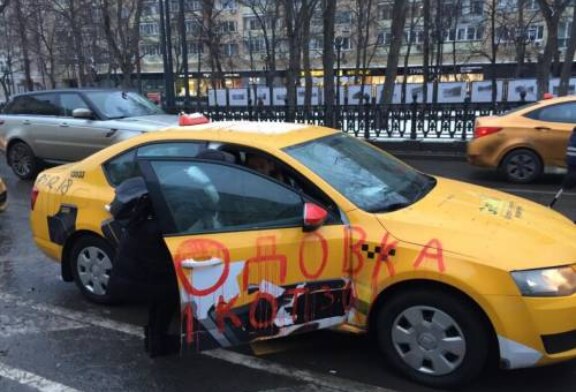 Таксист, объявивший голодовку в центре Москвы, отказался сотрудничать с властями