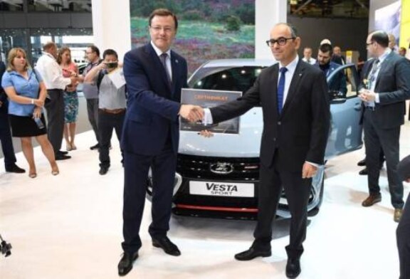 Губернатор Самарской области купил первую Lada за миллион