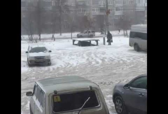 Илон Маск в шоке: в Челябинске показали чудо-лифт для парковки под землей