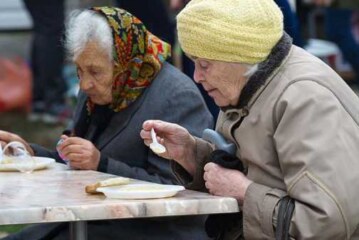 Фастфуд для пенсионеров разрабатывают в России