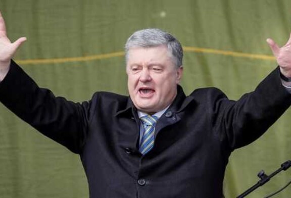 Политолог пошутил о попытках Порошенко выдать пьянство за актерскую игру