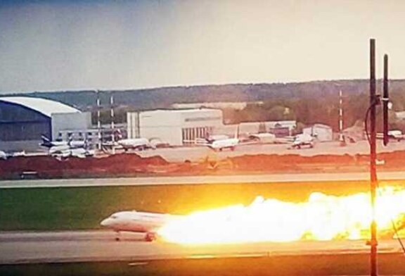 Эксперт: Гроза превратила SSJ 100 в «летающий гроб»