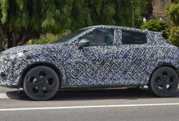 Шпионы взорвали мир снимками нового Nissan Juke