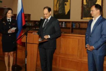 Один из лучших переводчиков Пушкина получил российский паспорт