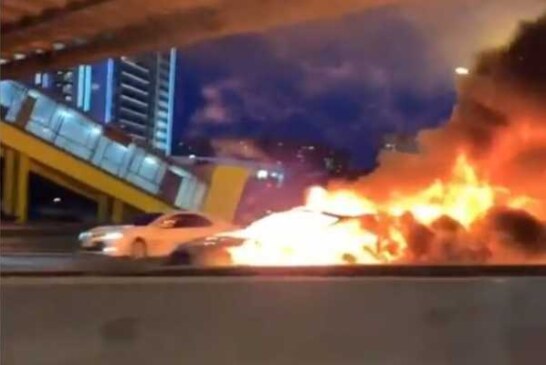 В столице взорвался загоревшийся автомобиль Tesla