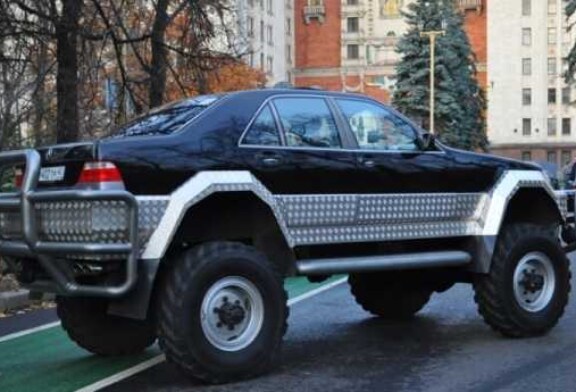 Гибрид «Шишиги» и Mercedes W140 продают за миллионы