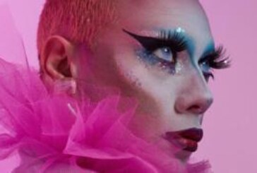 «Русский YouTube давно ждет дрэг-королев». Как живут дрэг-дивы в России
