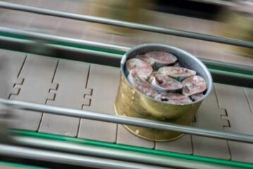 Диетолог рассказала о пользе рыбных консервов