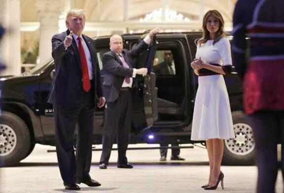 Рейтинг одобрения Трампа достиг рекордных 49%