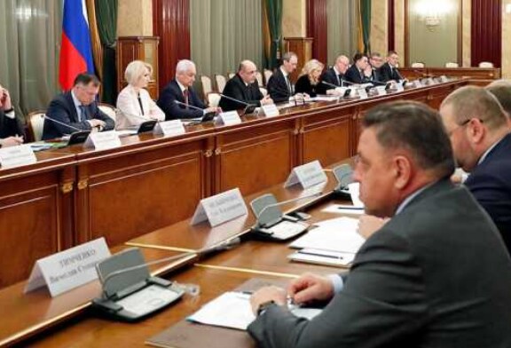 Мишустин оценил возможность снижения налога на труд