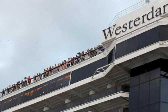 Трое россиян с лайнера Westerdam вылетели в Санкт-Петербург