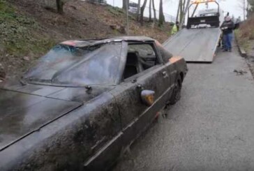 Команда дайверов нашла в реке кладбище раритетных авто
