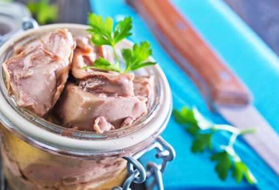 Кремлевский врач назвала полезные продукты в условиях пандемии
