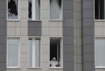 Врач отравился продуктами горения при пожаре в больнице в Петербурге