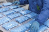 Завод Toyota в России переоборудовали под изготовление медицинских масок и щитков