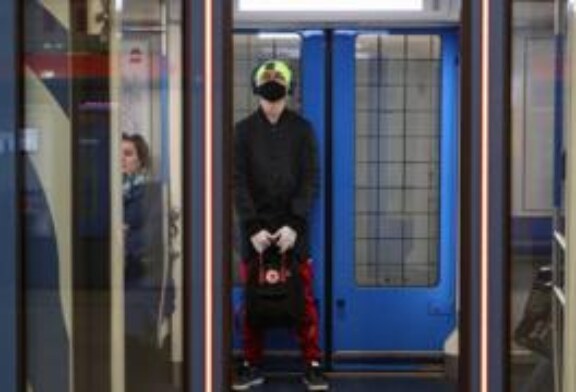 Найти в вагоне: что московская мэрия знает о пассажирах метро