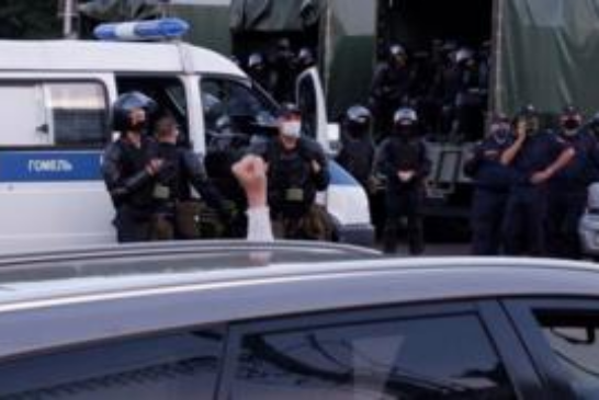 Истошные крики и зубы на полу. Что происходило с задержанными во время протестов в Гомеле