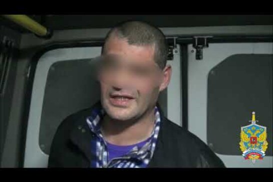 Мужчина с топором искромсал 12 машин на парковке (видео)