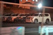 Новый Toyota Land Cruiser 300 подловили без камуфляжа