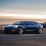 Осторожно, копы: Tesla предупредит водителя о том, что впереди полиция