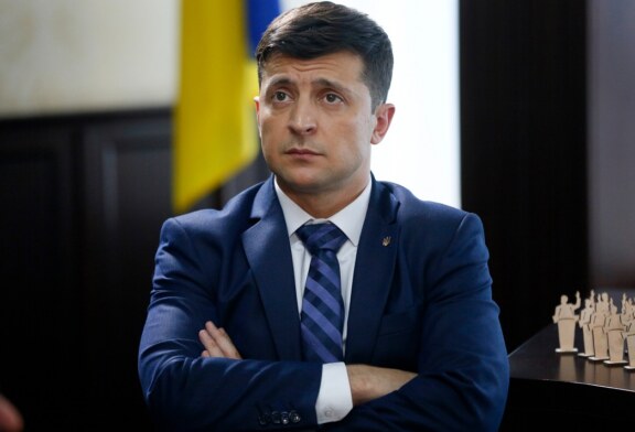 Актер против марионетки