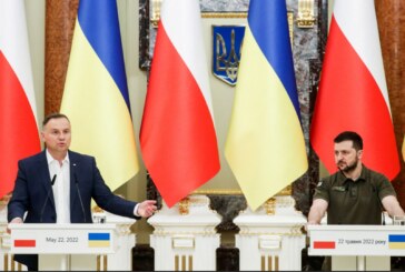 Украина сдаёт себя полякам
